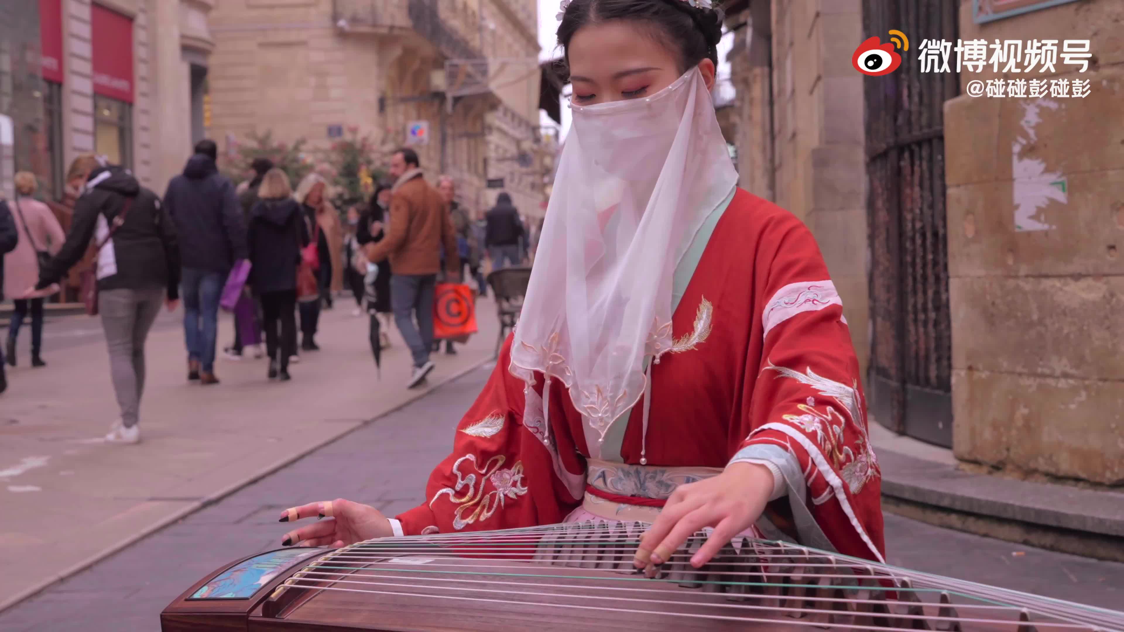 《rolling in the deep》演奏:碰碰彭碰彭_古筝视频-古筝入门教学视频